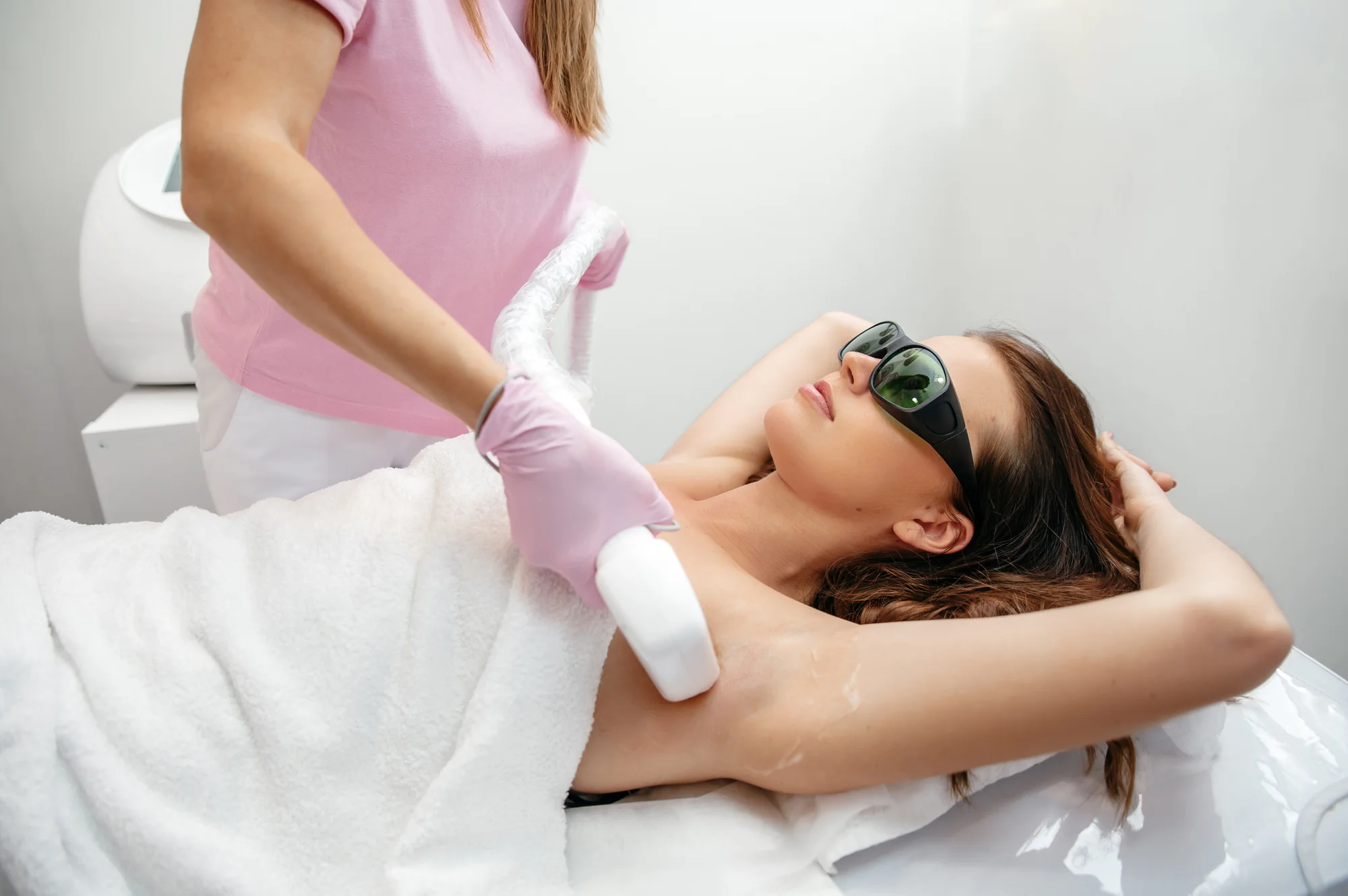 Six benefits of laser hair reduction and removal for men and women